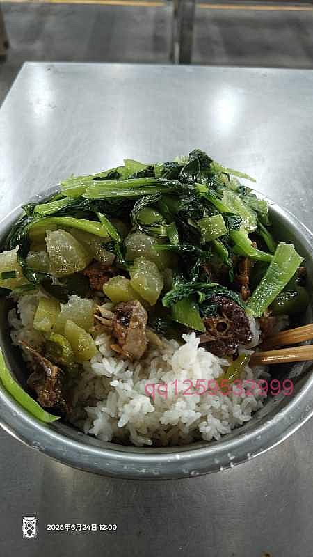今天中午的饭一般，没啥菜肉之类的。-神人佛-善无痕蛇无泪