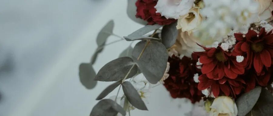 曾经的恋人，不删你，也不联系你，原因只有一个。-神人佛8客