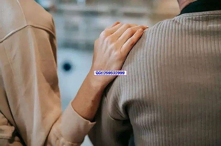 婚姻中，钱跟爱哪个更重要？过来人的回答，惊人一致-善无痕蛇无泪
